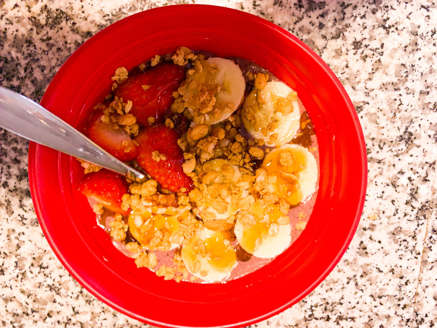 Acai Bowl at Home (Super Easy, Super Yummy!)